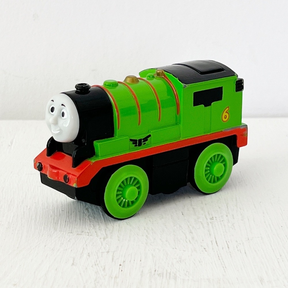 Thomas the Tank Percy Motorized Metal Diecast Train Percy Wooden Railroad Mattel